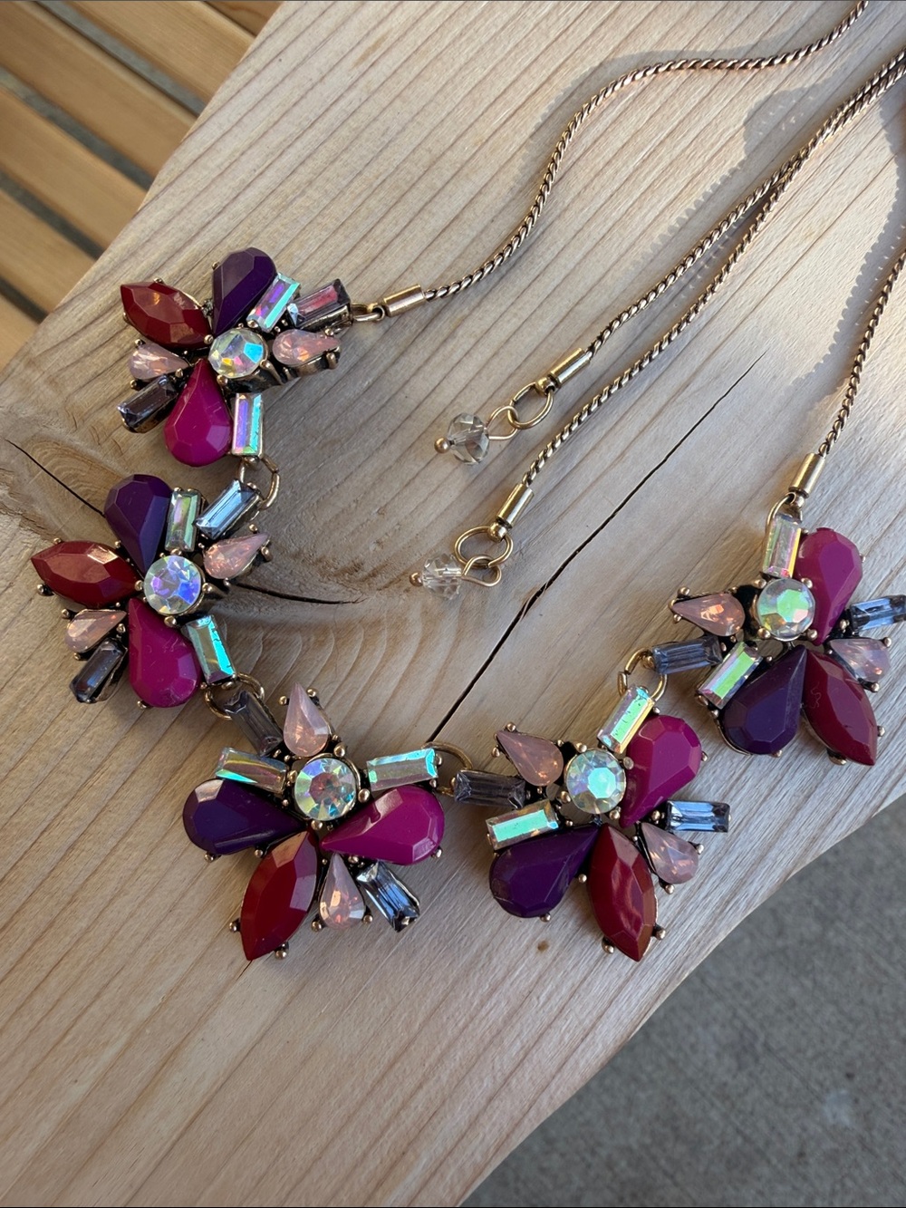 Statement Floral Gem Necklace – Multicolor – Excellent Condition